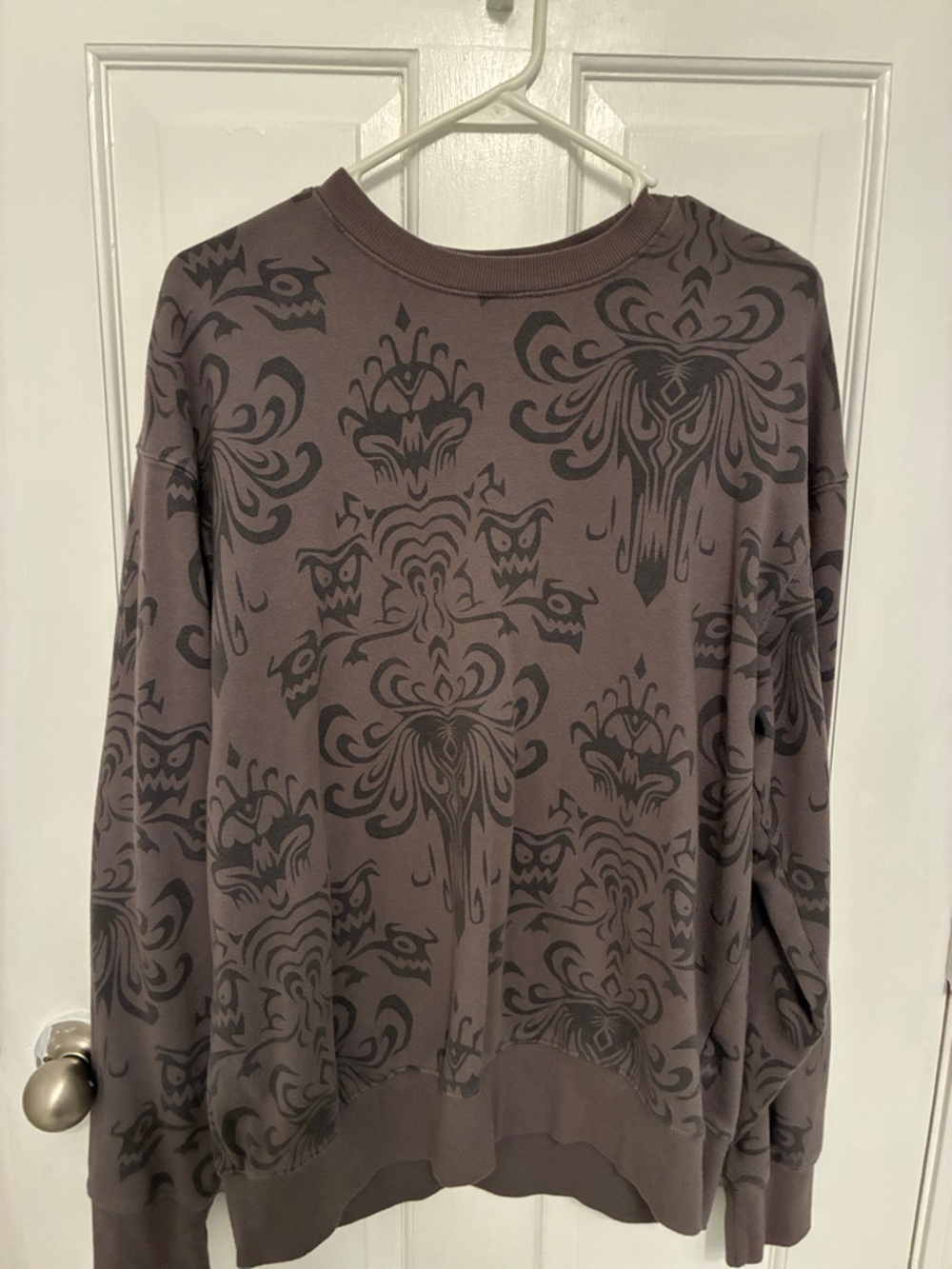 Disney Women's Gray Graphic Crewneck Sweatshirt